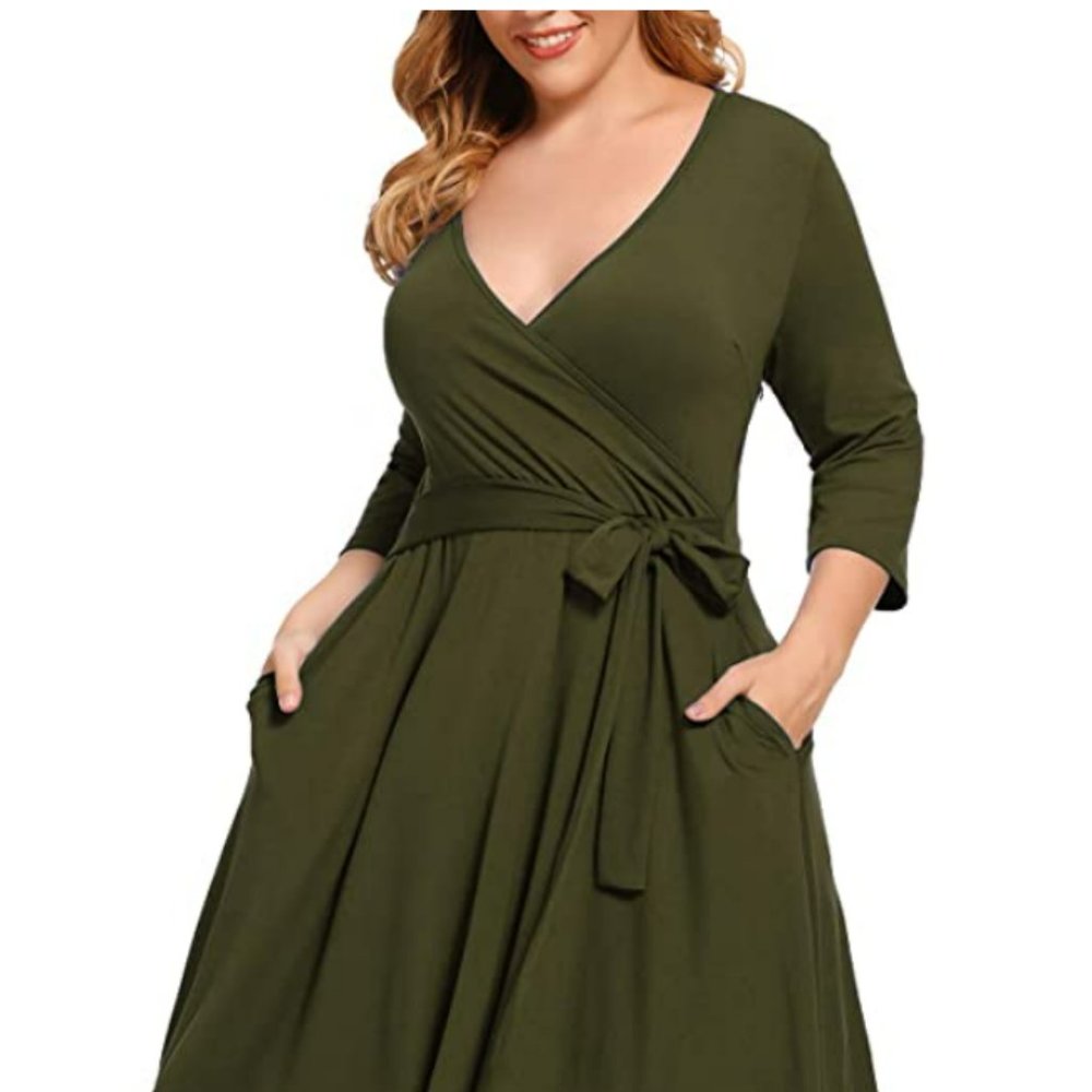 ROYAL BLUE Women's 3/4 Sleeve Plus Size Knee-Length Cocktail Wrap Dress, 22W